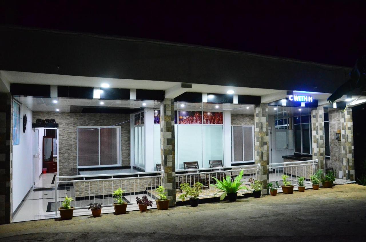 Kandyan Feel Free Homestay Exterior photo