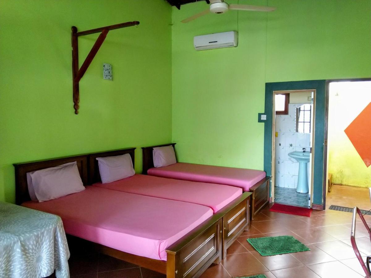 Kandyan Feel Free Homestay Exterior photo